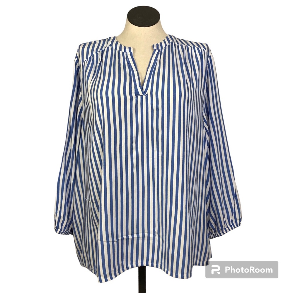 St John’s Bay Tunic Shirt Women’s Size 2X Color Blue/White 3/4 Sleeve’s.